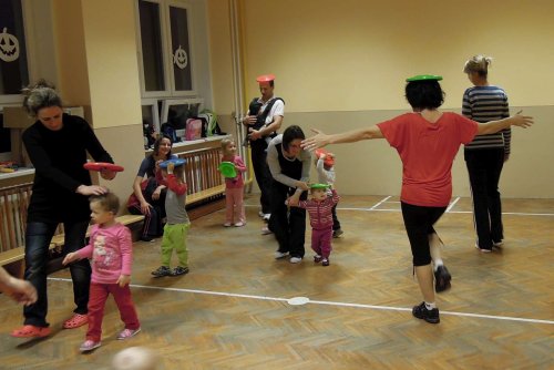 Hravé cvičení pro děti a rodiče - 7.11.2013